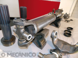 Transmissão: Preventiva do cardã de pesados