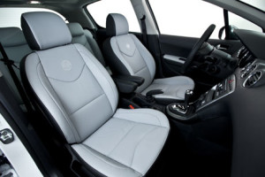 Peugeot lança série especial para os modelos 308, 3008 e 308 CC