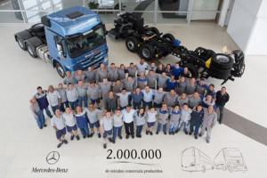 Mercedes-Benz alcança 2 milhões de veículos comerciais produzidos no Brasil