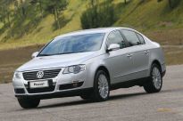 Volkswagen lança Passat Turbo