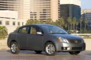Nissan apresenta sexta geração do Sentra nos EUA