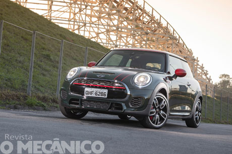 MINI John Cooper Works recebe motor 2.0 turbo de 231 cv1