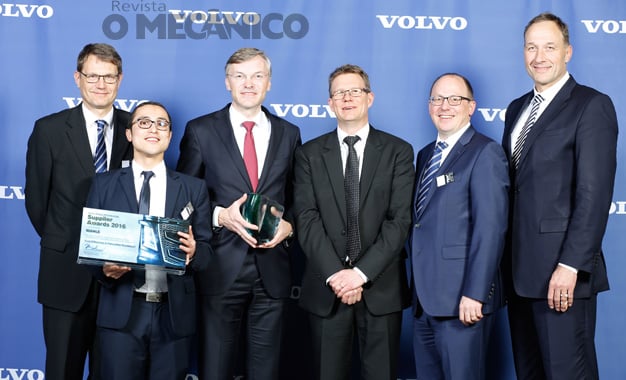 Daniel Wirbel (Mahle), Hamid Boufenzer (Volvo Group), Wolf-Henning Scheider (Mahle), Patrik Lundblad (Volvo Group), Matthias Fix (Mahle) e Arnd Franz (Mahle) (da direita para a esquerda).