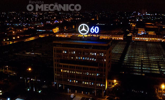Fábrica da Mercedes-Benz em São Bernardo do Campo/SP ganhou decoração especial para celebrar os 60 anos da fabricante de veículos no Brasil
