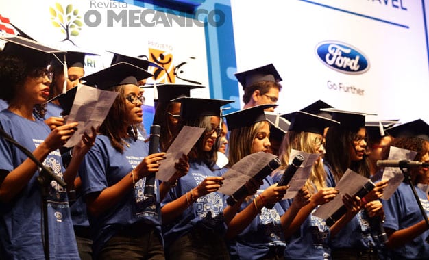 Ford forma na Bahia primeira turma de educação técnica para jovens