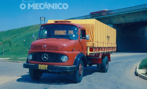 Mercedes-Benz 1113, o caminhão mais vendido da empresa no Brasil