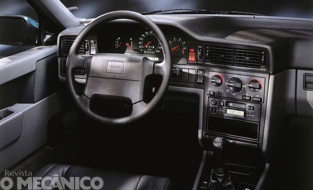 626-Volvo_850-PAINEL