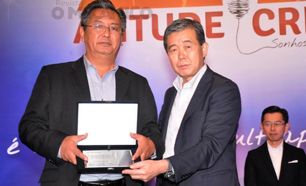 Moto Honda premia NGK por excelência em qualidade e entrega