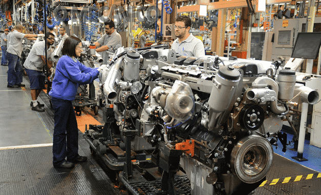 Mercedes-Benz exportará motores produzidos no Brasil para a Alemanha