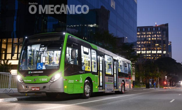 Volvo lança novo ônibus urbano B8R