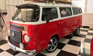 De Carro Por Aí | Há 60 anos Volkswagen começava no Brasil