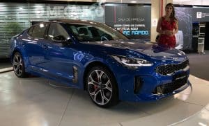 Salão do Automóvel: Kia Stinger GT traz V6 biturbo com 370 cv