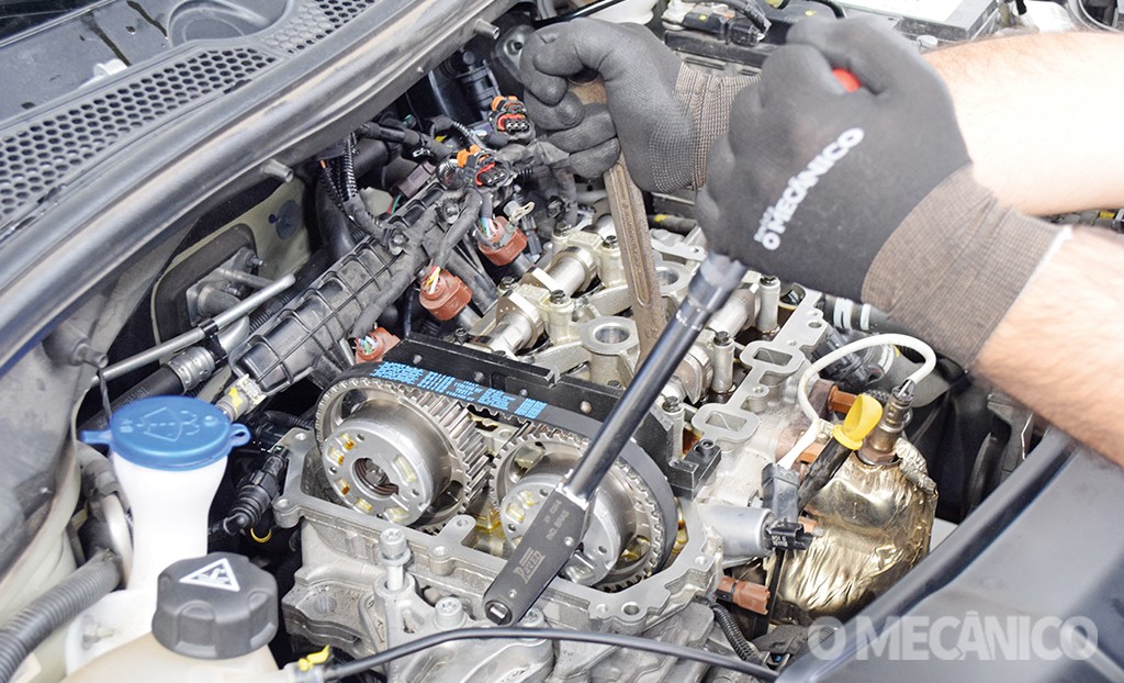 Motor: Troca da correia do Peugeot 208 1.2 Puretech