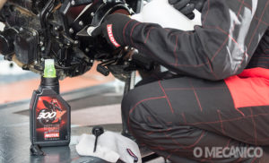 Troca de óleo em motocicletas: quatro orientações para oficina