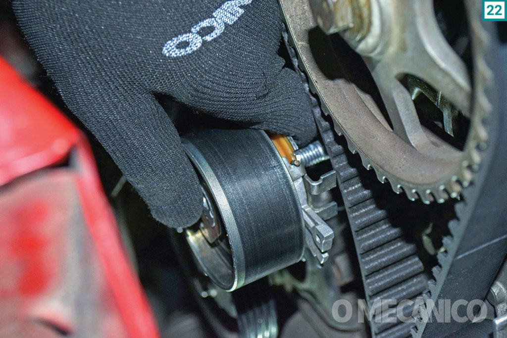 Como substituir a correia dentada do motor Renault D4D 1.0 16V - Foto (22)