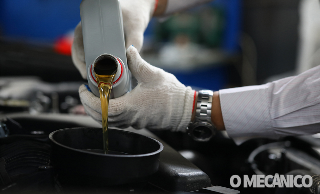 Responsável por garantir a lubrificação dos componentes internos do motor, a escolha do óleo lubrificante é fundamental para a saúde do motor.