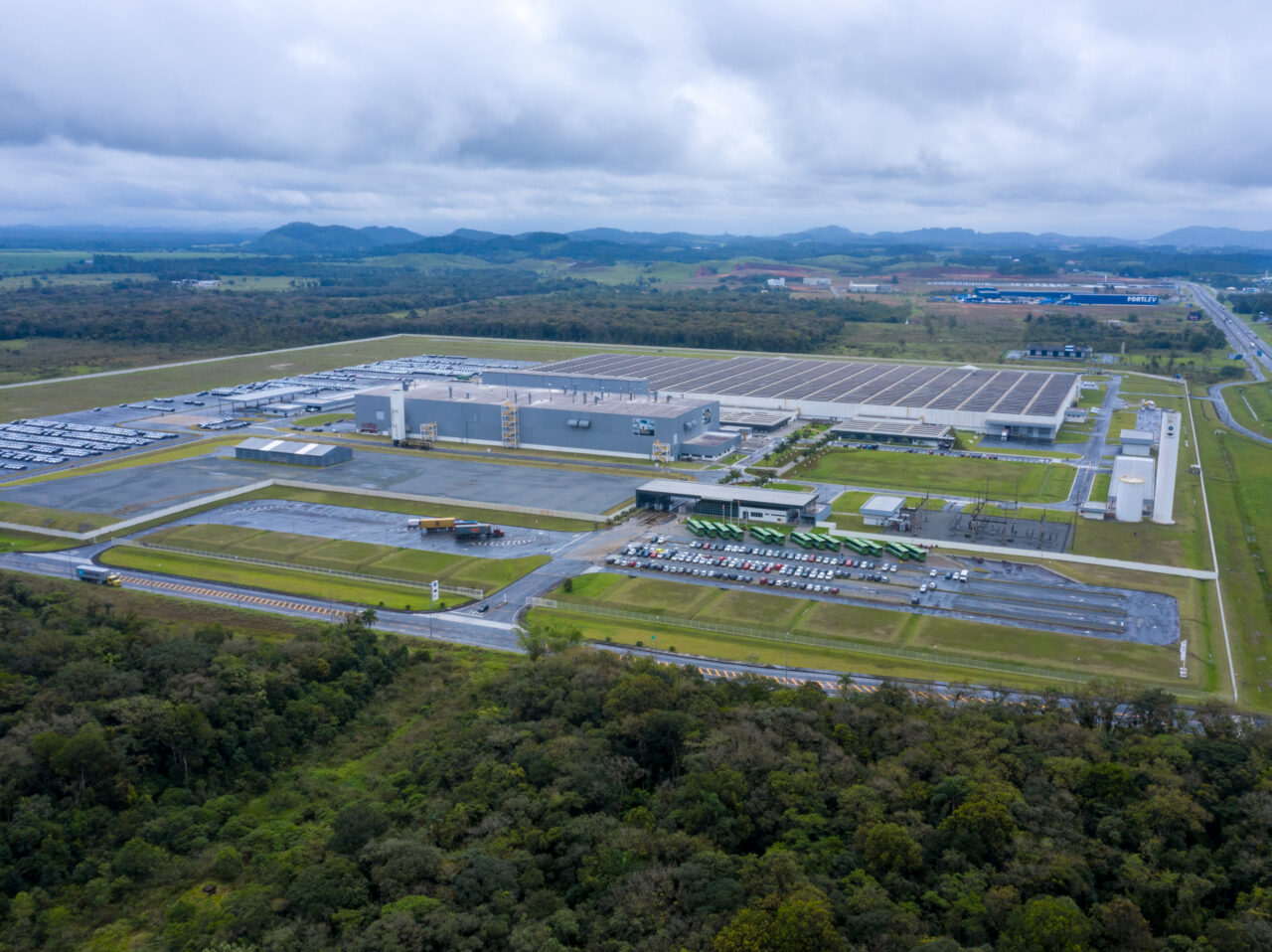 BMW anuncia aumento de 10% na produção no Brasil