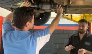 Veja como verificar e fazer a manutenção do catalisador do carro