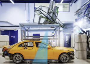 Mercedes-Benz é a primeira fabricante de automóveis a realizar crash test utilizando Raio-X