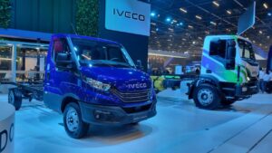 Iveco mostra Daily elétrico e diesel automático na Fenatran 2024