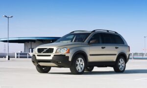 Como verificar o óleo do câmbio automático do Volvo XC90 (G1)