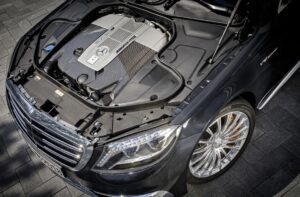 Vida longa: Mercedes-Benz seguirá com os motores V8 e V12