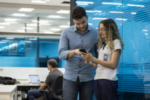 Stellantis abre inscrições para estágio; veja como se inscrever