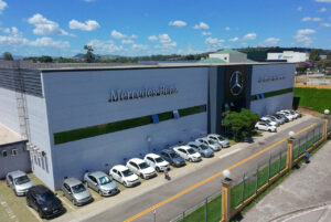 Mercedes-Benz inaugura Centro de Treinamento para caminhões e ônibus