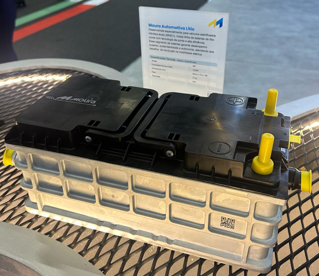 Moura lança baterias de lítio de 12V e 48V para veículos eletrificados no Brasil