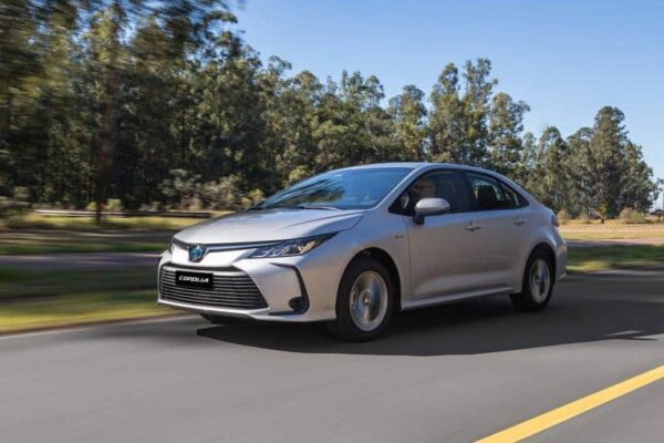 Óleo mais grosso “salva” motor rodado do Corolla? Mecânico Responde