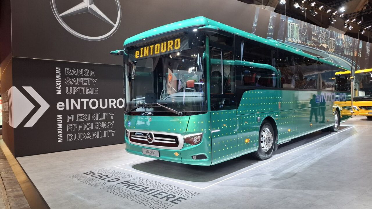 Mercedes-Benz lança novo ônibus elétrico na Europa