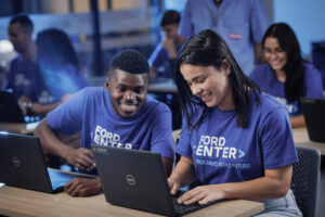 Ford abre inscrições para 160 vagas em curso profissional gratuito em SP e na Bahia
