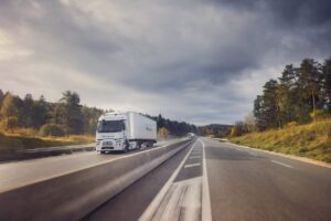 Renault lança novo caminhão elétrico com 600 km de autonomia na Europa