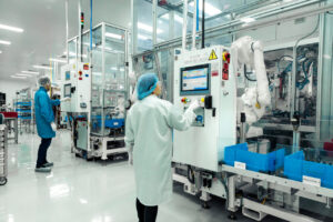 Phinia inaugura nova linha de produção de injetores GDI