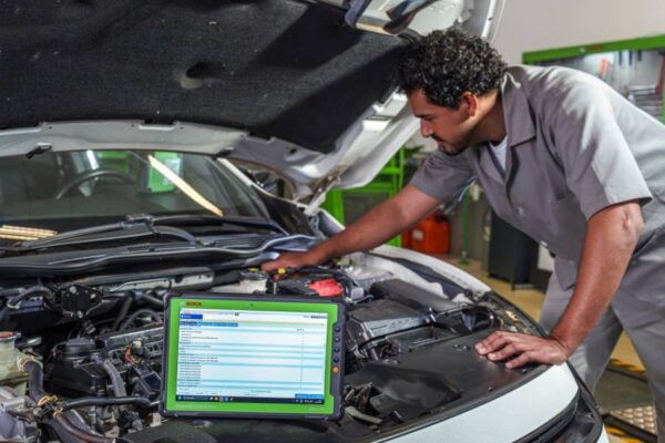 Bosch cria assinatura de scanner de diagnóstico automotivo